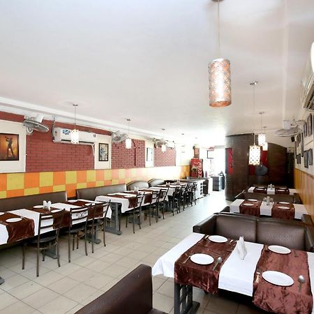 Oyo 9243 Trumpets Hotel Амритсар Екстериор снимка