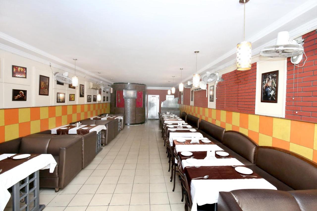 Oyo 9243 Trumpets Hotel Амритсар Екстериор снимка